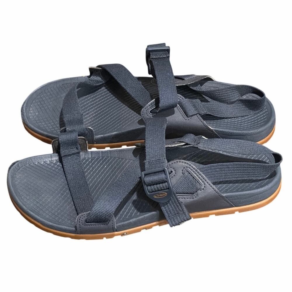 Chaco women’s size 9 blue strappy sandals